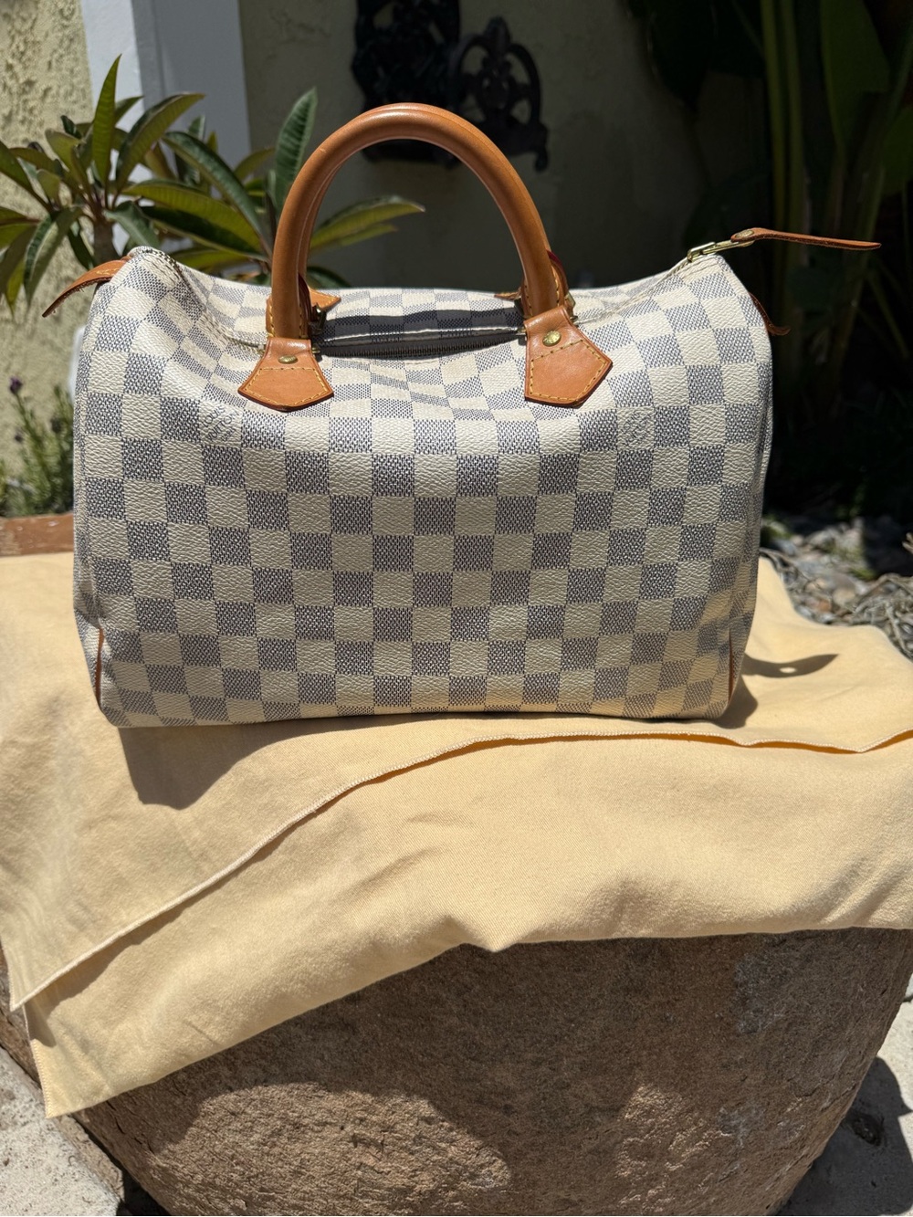 Louis Vuitton Damier Azur Speedy 30 in Damier Azure w/Tan Leather Trim. DB & 🔐